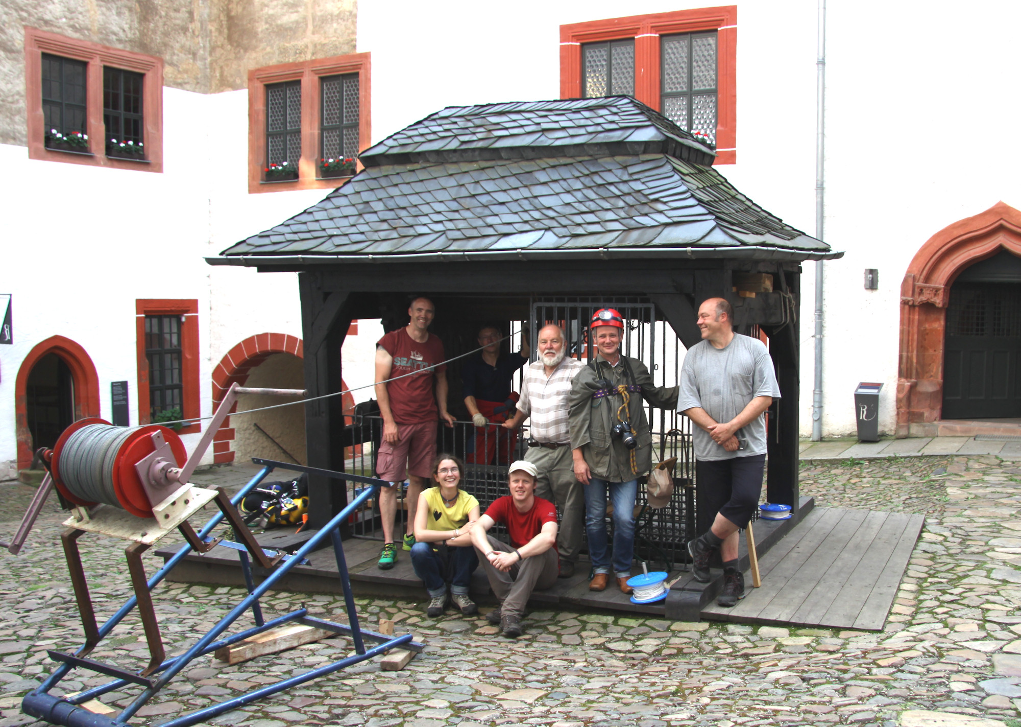 Am Brunnen der Rochsburg